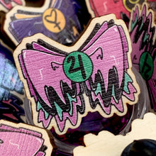 Load image into Gallery viewer, Oracle Scout Bow Wooden Pin